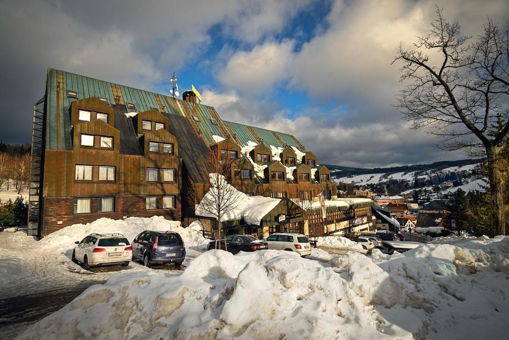 Sporthotel Bohemia روكيتنسي ناد جيزيرو المظهر الخارجي الصورة